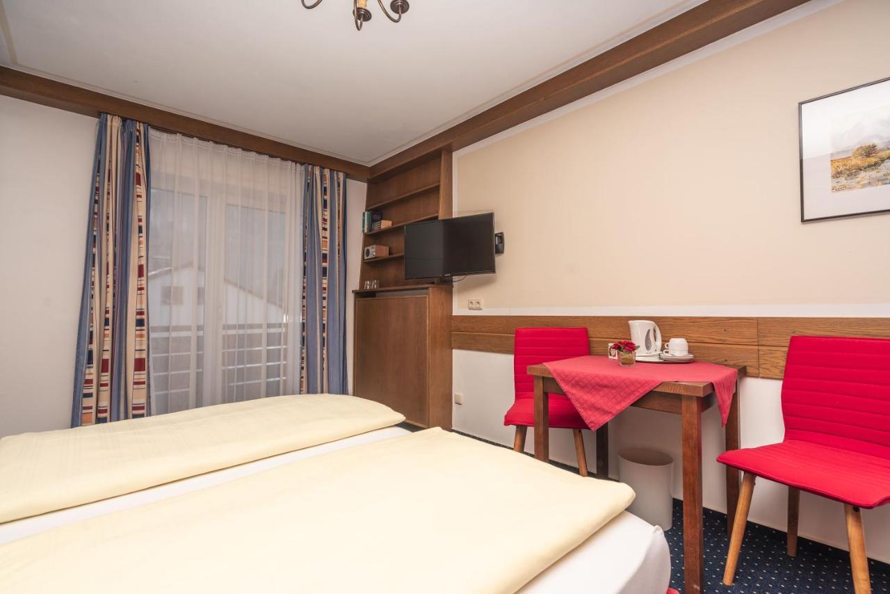 Hotel Sonnenspitz *** Kochel am See Екстер'єр фото